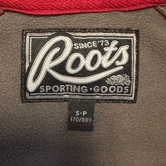 Roots Women’s Zipper Hoodie. Size small - Picture 4 of 4